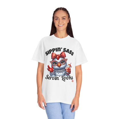 Sippin’ Sass, Servin’ Looks – Funny Retro Chicken Graphic Tee