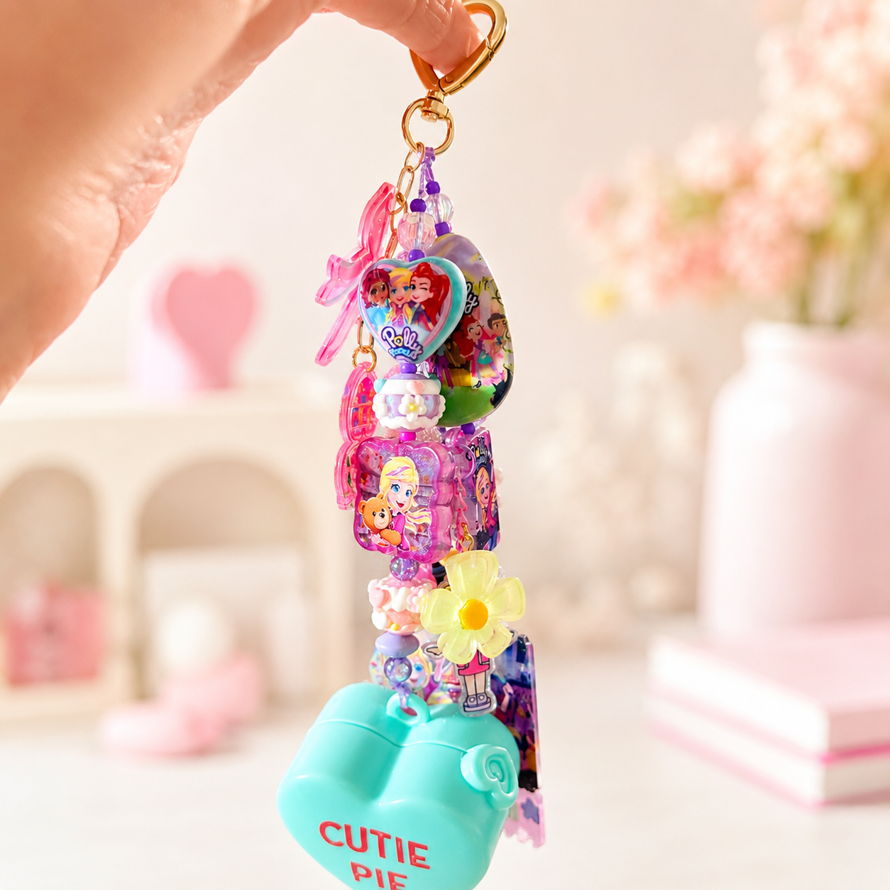 Polly Pocket Cutie Pie Bag Charm with Aqua Heart Compact