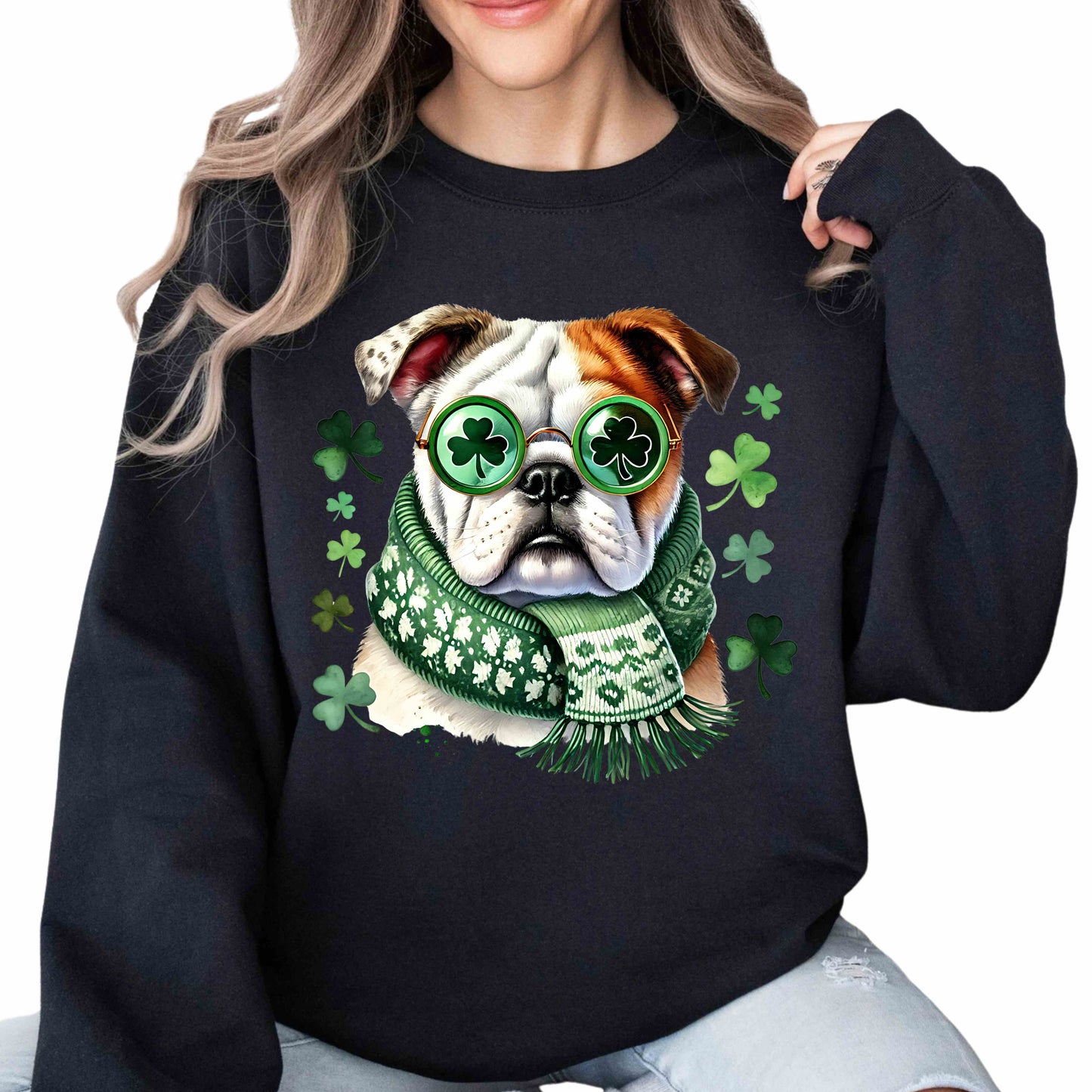 St. Patrick's Day Bulldog Sweatshirt - Unisex Heavy Blend™ Crewneck